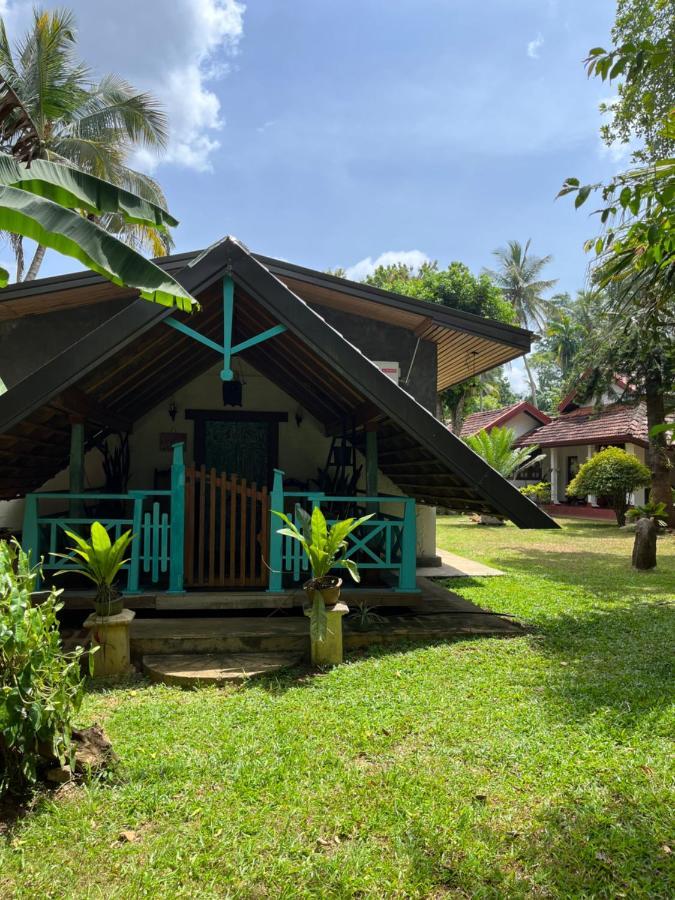 Lobo'S Villa Kurunegala Buitenkant foto