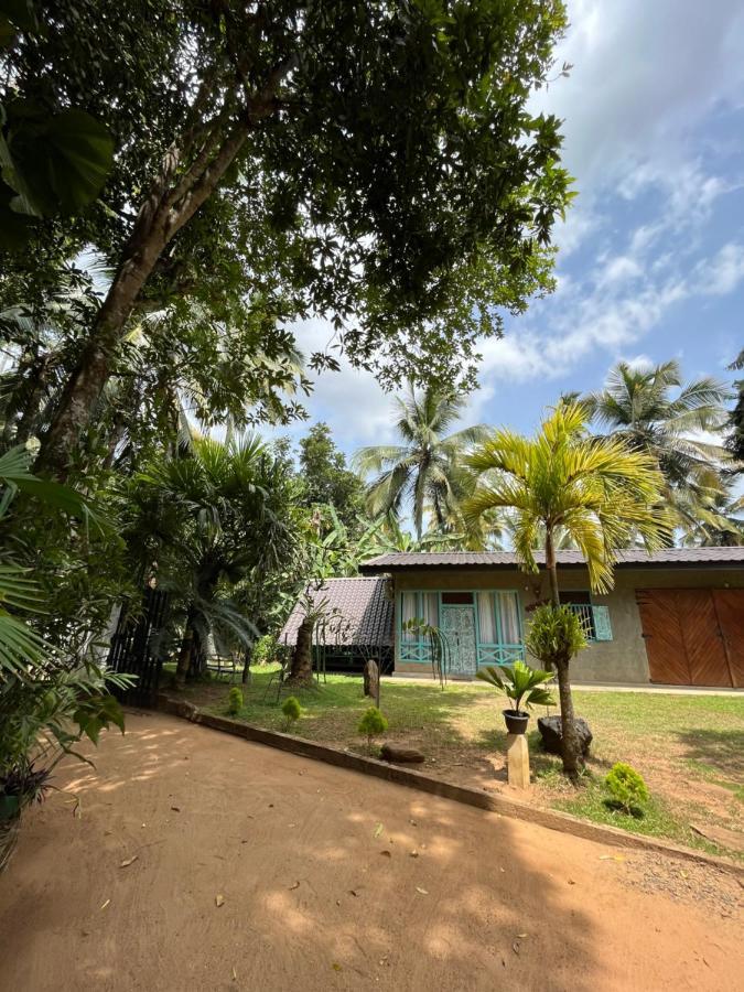 Lobo'S Villa Kurunegala Buitenkant foto